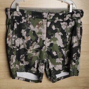 Huk Performance Camo Fishing‎ Shorts Men's Size XXL Adjustable Waist Quick Dry